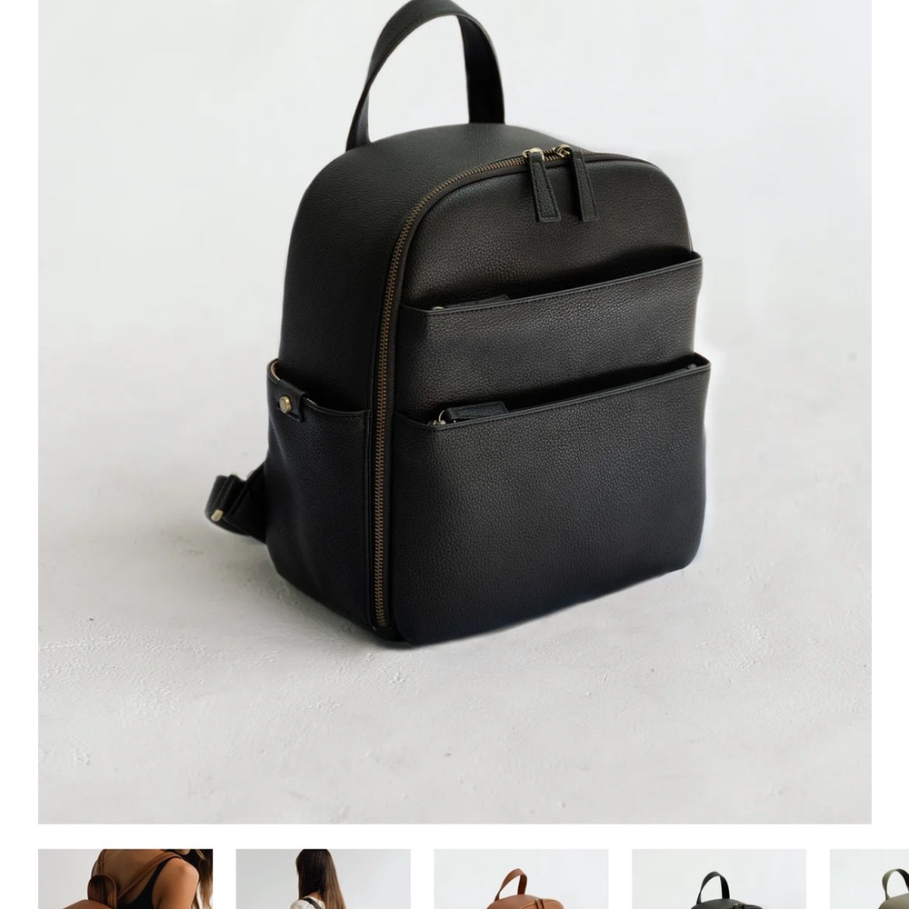 Kamrette Mina Daypack camera bag in Black